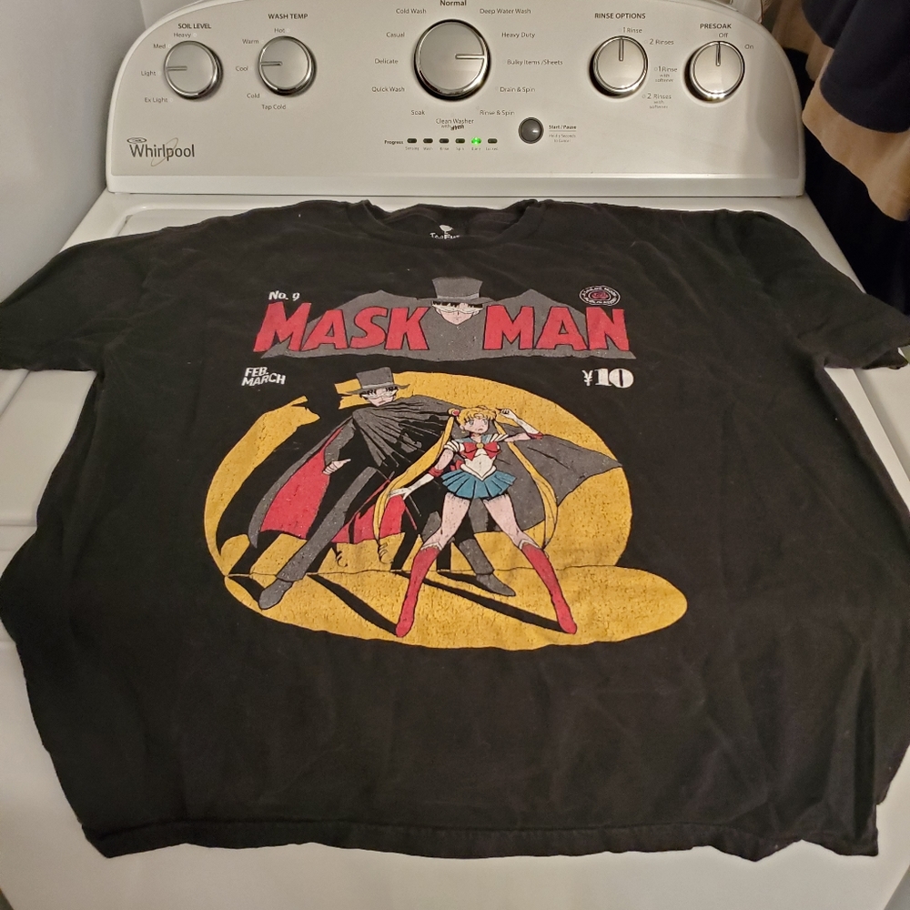 Teefury Batman Tuxedo Mask Crossover Tee Shirt L